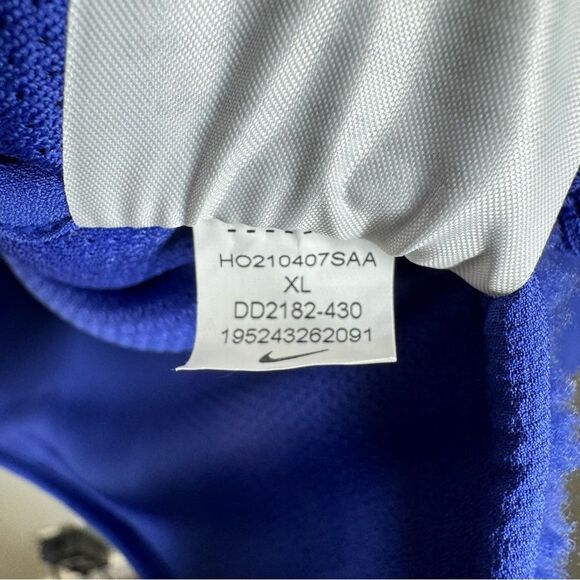 Nike Yoga Men’s Sherpa Pullover Sweatshirt Loose Fit Blue Activewear Size XL - Picture 9 of 9